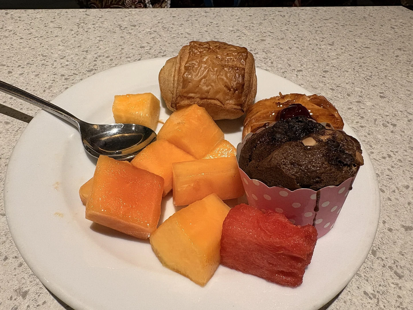 भारतीय breakfast plate
